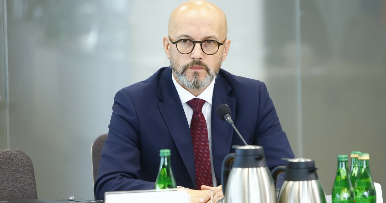 Były szef CBA ze stanowiskiem w TK. Tydzień wcześniej usłyszał zarzuty
