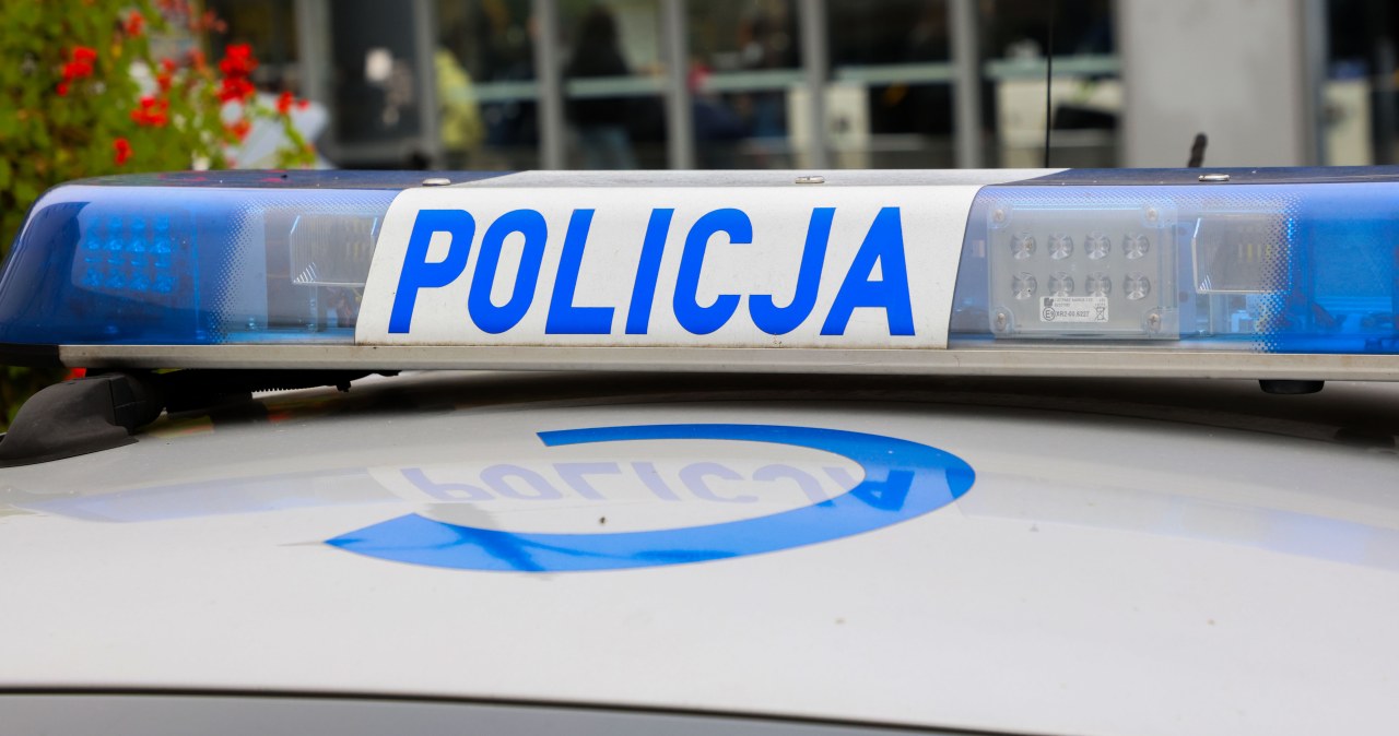 Warszawa. Policjanci zatrzymali 14-latka. Miał przy sobie nóż Warszawa. Policjanci zatrzymali 14-latka. Miał przy sobie nóż