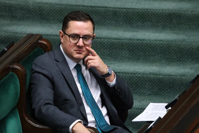 Polska ma 91 dni rezerw paliw. Motyka chce dopilnować dostaw ropy