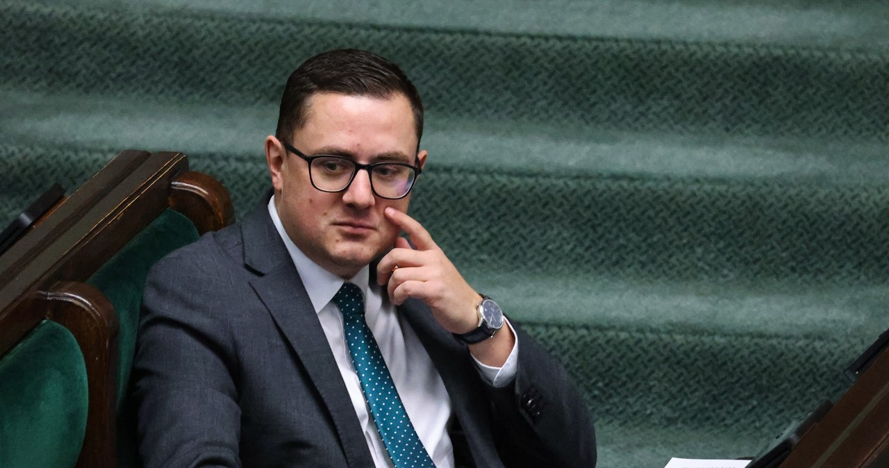 Polska ma 91 dni rezerw paliw. Motyka chce dopilnować dostaw ropy