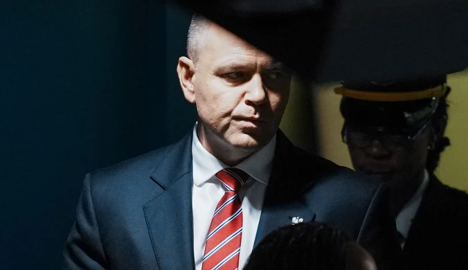 Fotograf Nawrockiego ujawnia, co działo się na Filipinach. Przydacz reaguje