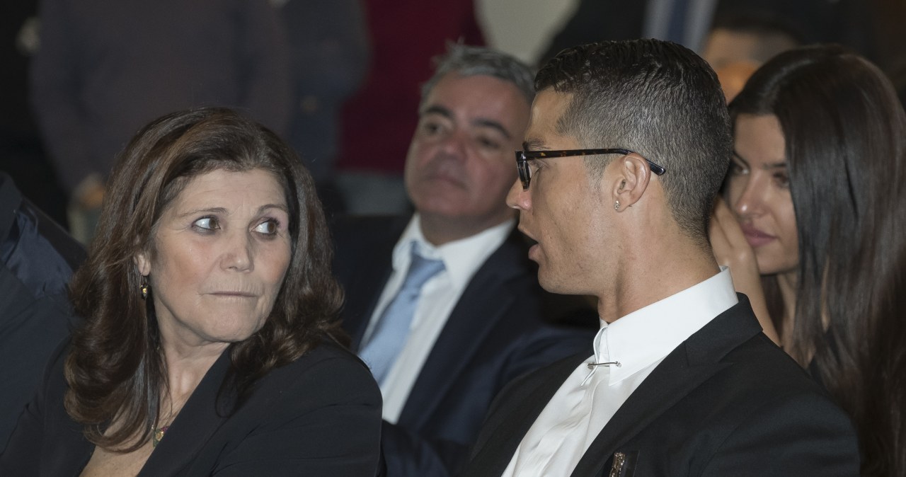 Mama Ronaldo kontratakuje po aferze. "Nie okazują mu szacunku"