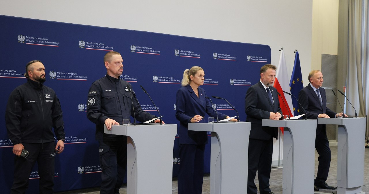 Ataki w szkołach i seria zatrzymań. Nowe informacje z rządu