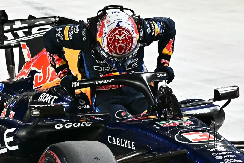 Verstappen zdominował wyścig w Singapurze. Drugi triumf z rzędu, seria trwa