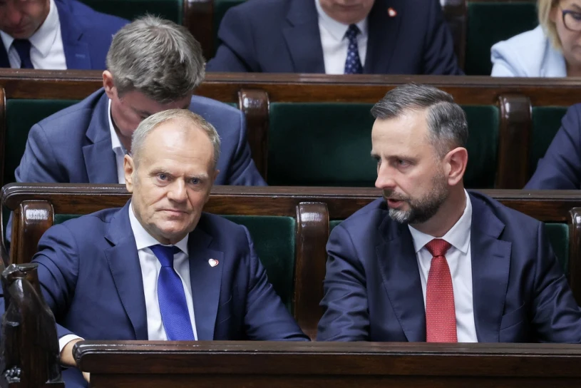 "Możliwy zamach" na premiera i szefa MON. Nowe ustalenia mediów