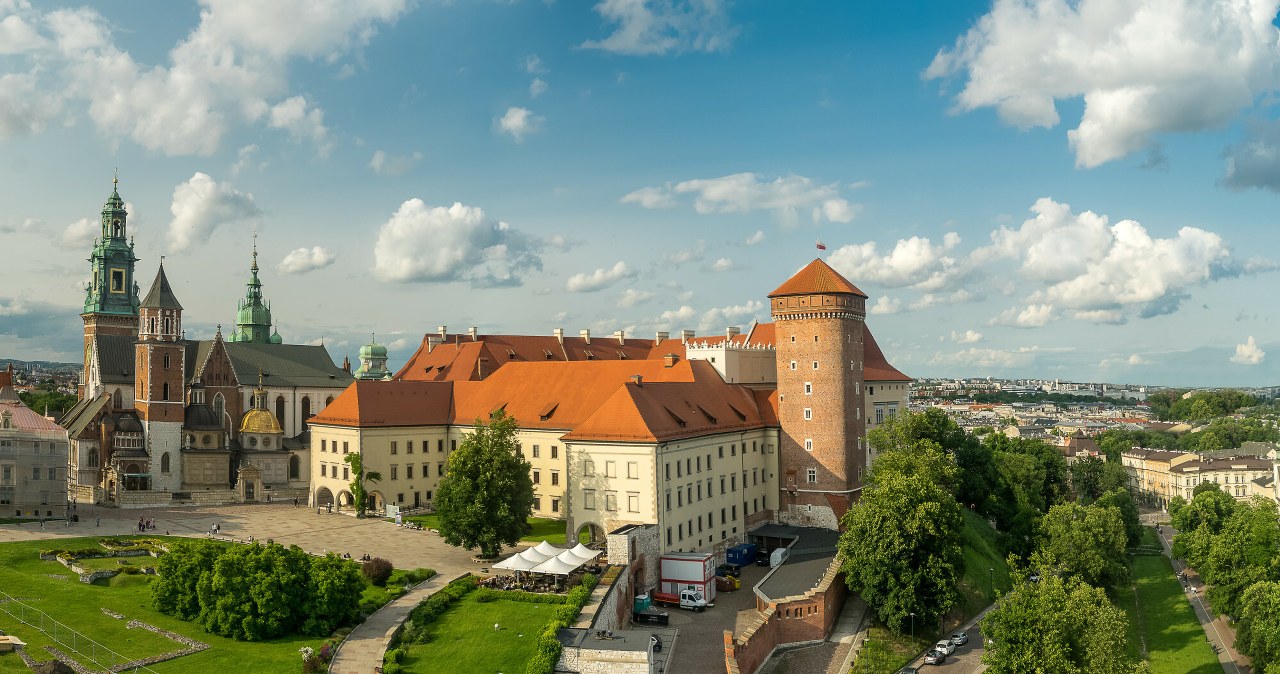 Wyniki wyborów w Krakowie. Głosy kobiet i mężczyzn. Sondaże exit poll Wyniki wyborów w Krakowie. Głosy kobiet i mężczyzn. Sondaże exit poll