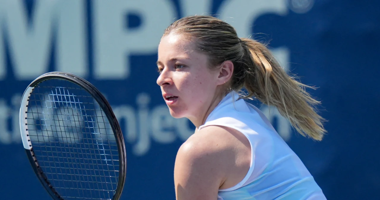 Nikola Bartunkova/Maja Chwalińska - Elise Mertens/Diana Sznajder w turnieju WTA w Wuhan. Relacja na żywo