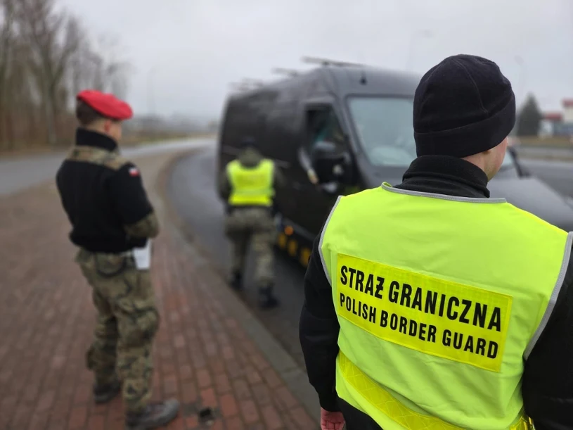 Ukrainiec wjechał do Polski z pistoletem. Grozi mu do ośmiu lat więzienia