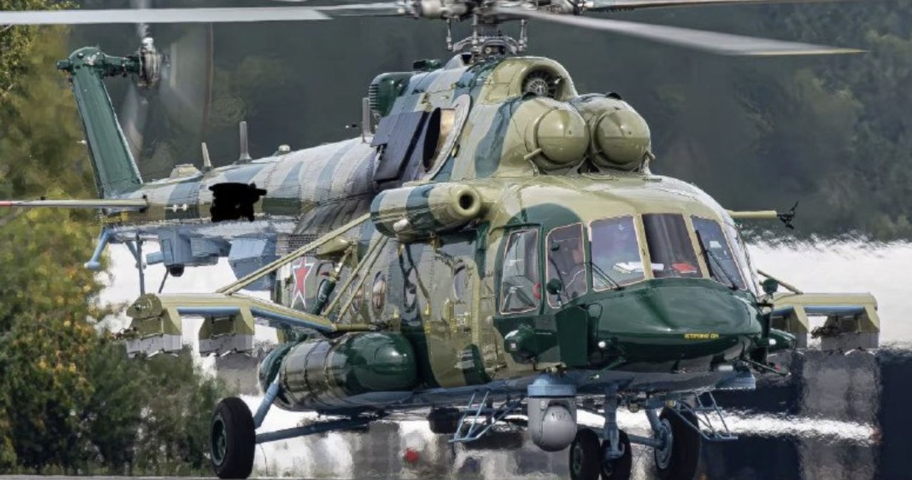 Drony i pociski manewrujące dla Mi-8? Rosja testuje nowe podwieszenia