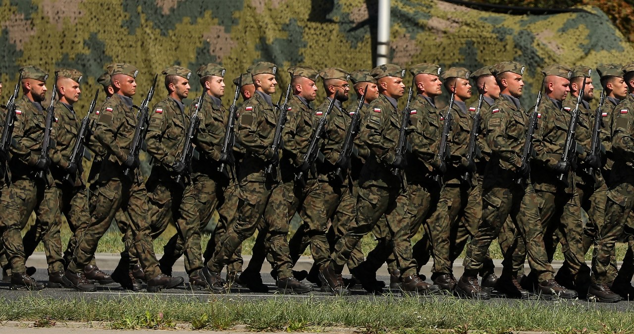 Młodzi nie chcą do wojska? Polacy podzieleni ws. idei obowiązkowego poboru