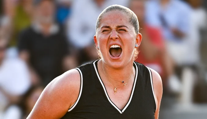 Trzy meczbole turniejowej "2" w Wuhanie. Szalona riposta Jeleny Ostapenko