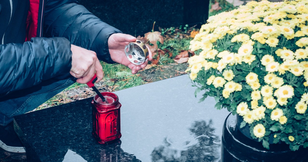 We Wszystkich Świętych sypię to do zniczy. Palą się o wiele dłużej