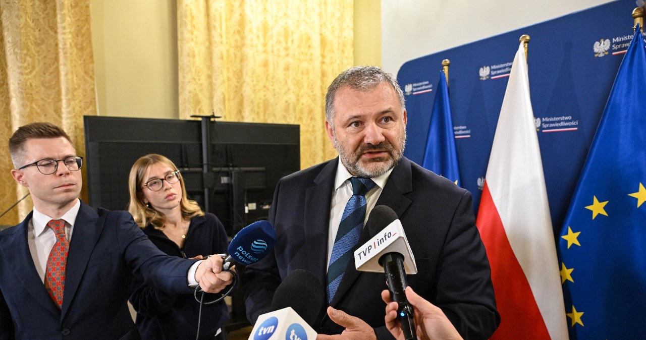Żurek uderza w Bąkiewicza. "Bezprawne działania" przed TK