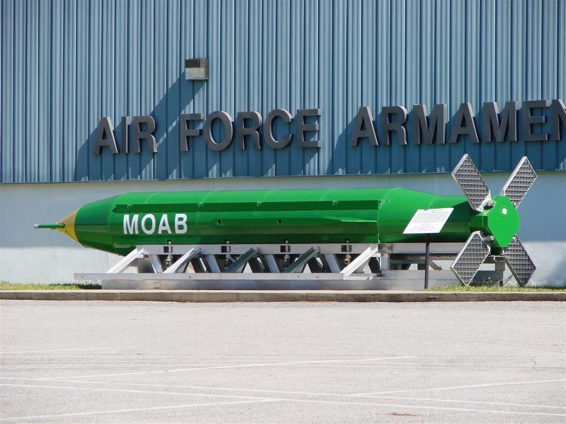 USA rozważają użycie największej bomby konwencjonalnej MOAB przeciw Iranowi