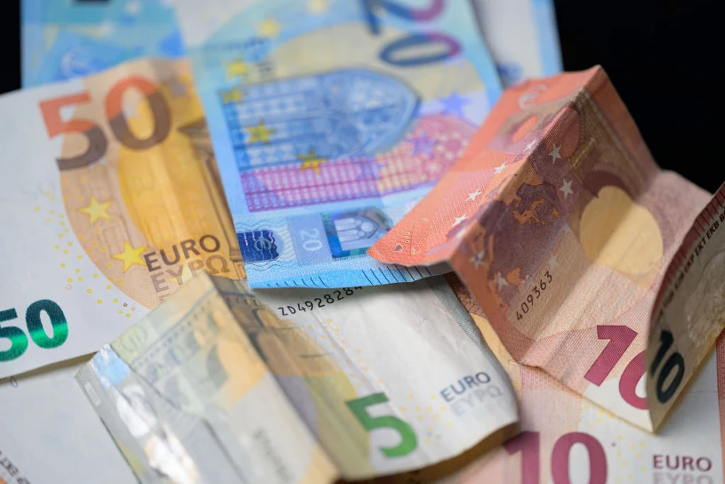 10 euro co miesiąc przez 12 lat. Nietypowy pomysł w Niemczech