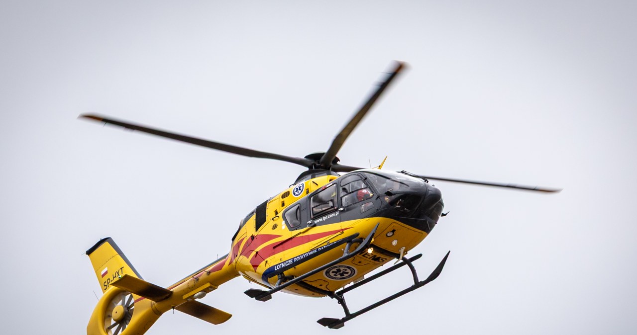 Roguszyn: Potrącił trzech nastoletnich rowerzystów. Lądował śmigłowiec LPR Roguszyn: Potrącił trzech nastoletnich rowerzystów. Lądował śmigłowiec LPR