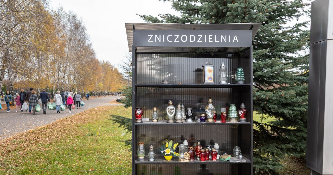 Znicze za darmo na cmentarzach? To nie tylko sposób na oszczędność