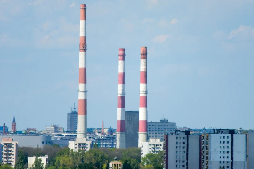Wyburzono kultowe kominy. Były elementem panoramy miasta od lat
