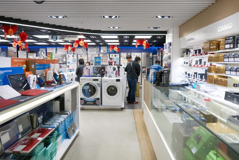 Wireless electric shaver withdrawn due to excessive lead