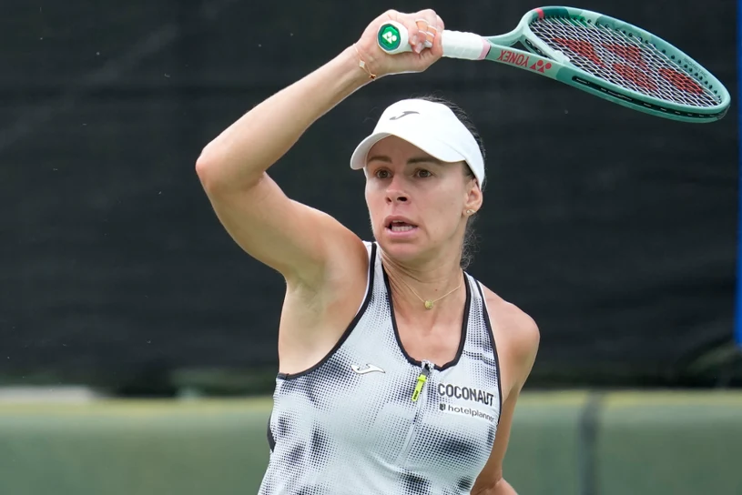 Pogrom na koniec meczu Linette z mistrzynią BJK Cup. Stawką ćwierćfinał WTA