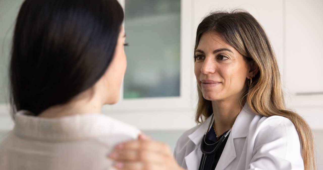 Menopauza choćby u młodych kobiet? Tak może działać leczenie raka piersi