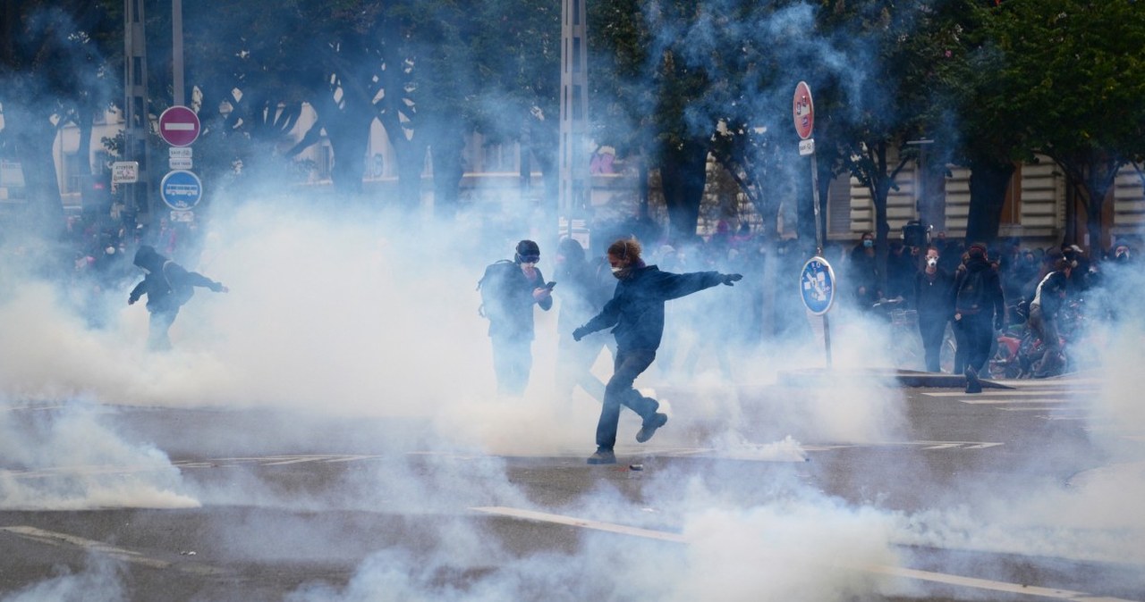 Protesty we Francji. Dziesiątki zatrzymanych, w Paryżu wielka demonstracja