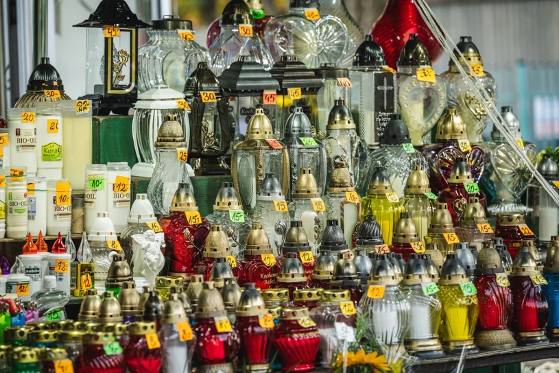 Polskie znicze obroniły ceny. Nie Chiny, ale inny czynnik ma znaczenie