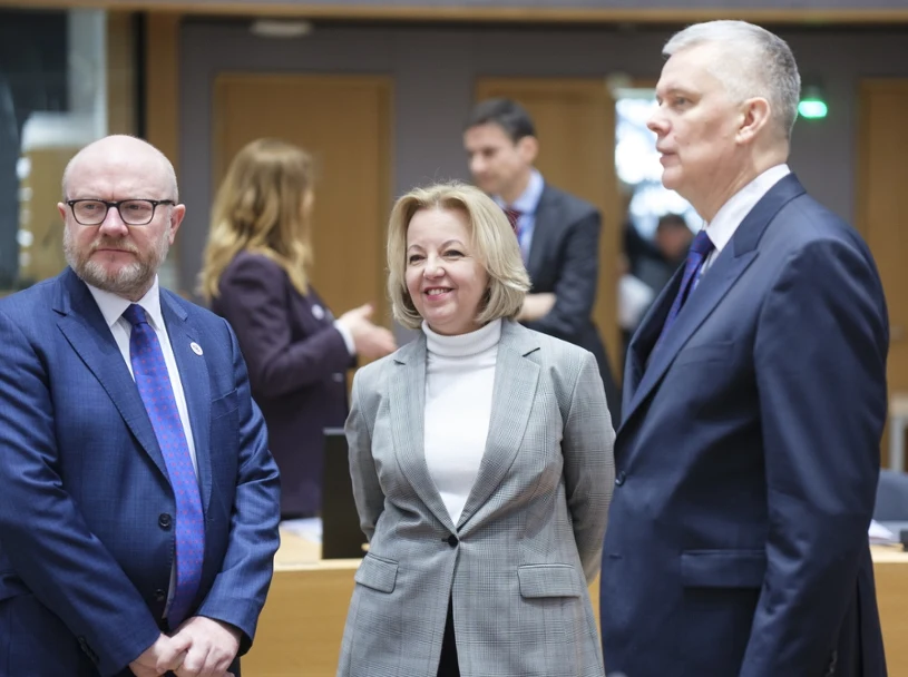 "Lepszego wyboru być nie mogło". Rozpływają się w laurkach po decyzji Tuska