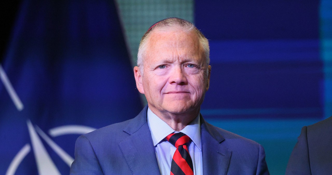 "Telefony o północy i lawina SMS-ów". Ambasador USA o polskiej wiceminister