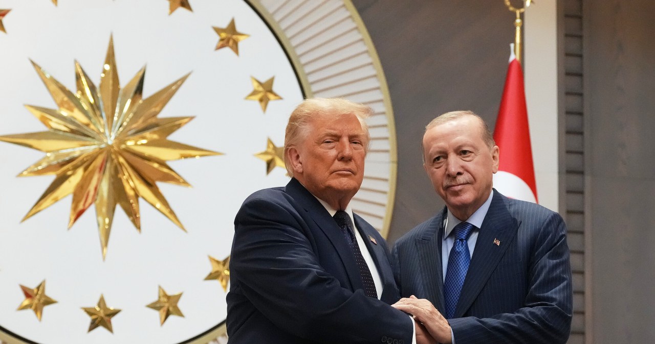 Erdogan zadzwonił do Trumpa ws. Ormuz i Ukrainy. "Turcja jest gotowa"
