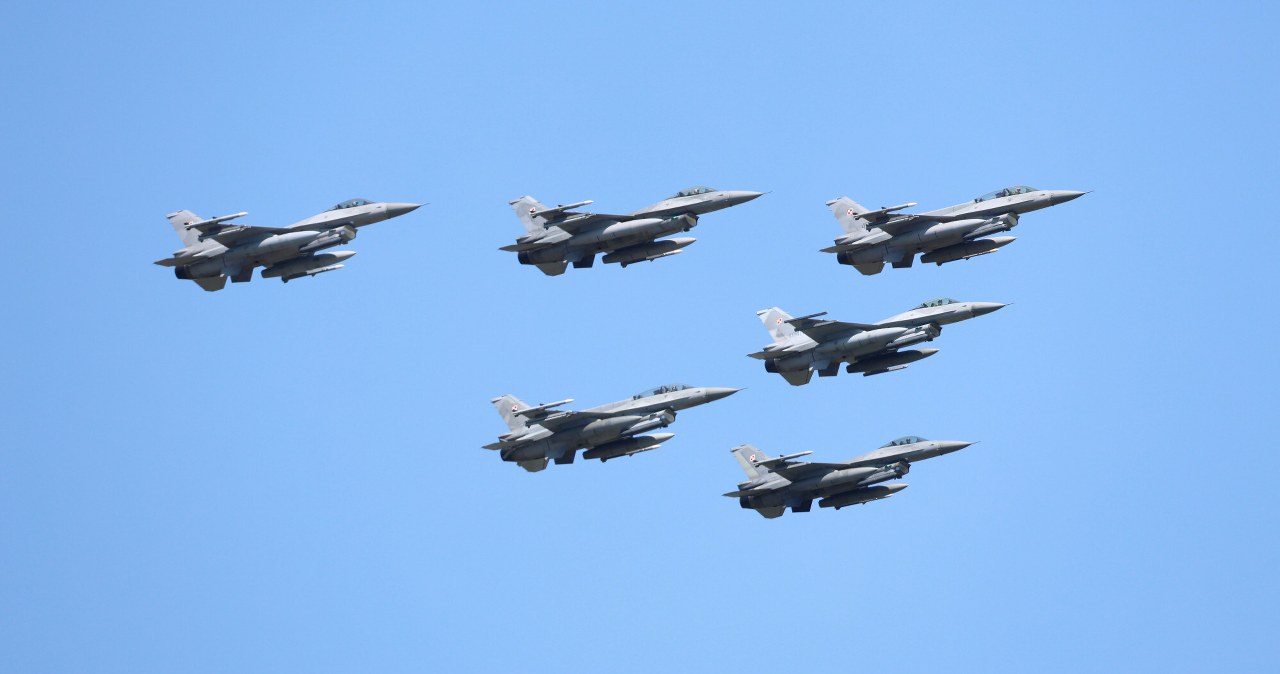 MON reaguje na doniesienia ws. pilotów F-16. "Prosimy o odpowiedzialność"