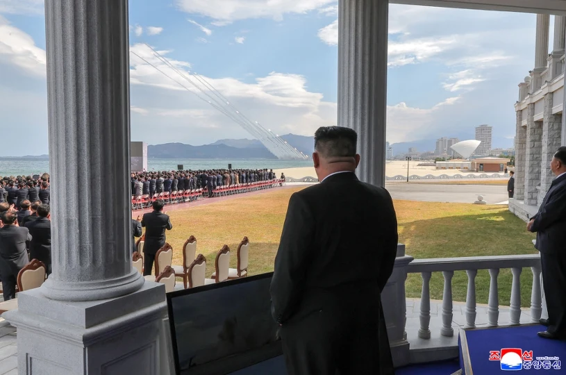 Kim Dzong Un pokazał nową broń. Padły słowa o "absolutnej przewadze"