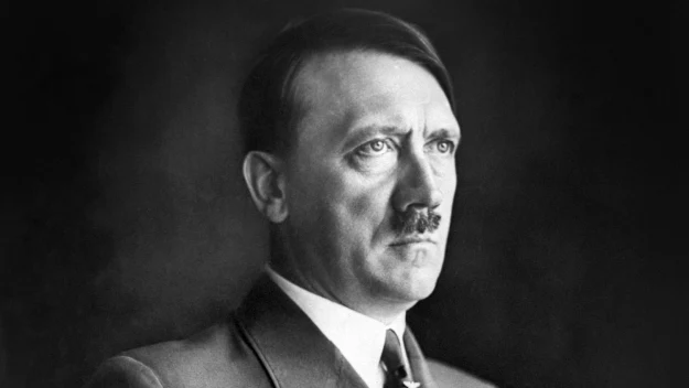 Szczoteczka do wąsów Hitler zabierał w każdą podróż