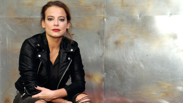 Anna Mucha w spektaklu "Pikantni" w Teatrze IMKA