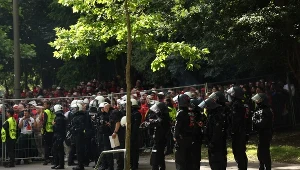 Gorąco w Hamburgu, Niemcy pełni obaw przed spotkaniem Polaków. "Mecz podwyższonego ryzyka"