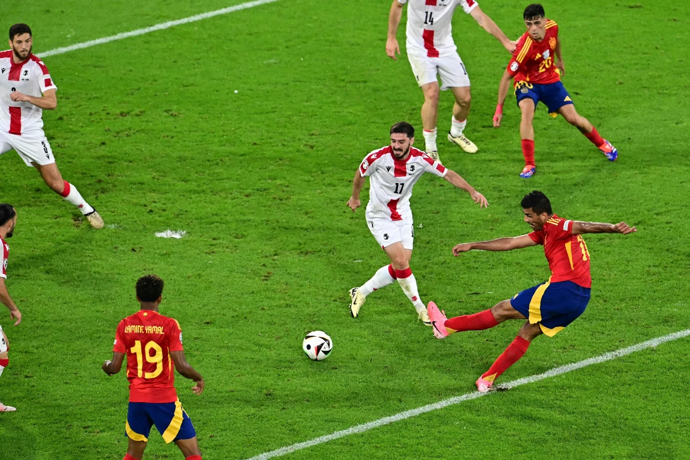 Rodri strzela gola na 1-1.