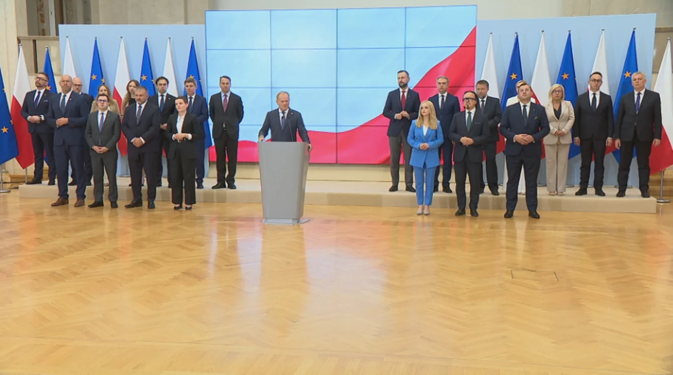 Premier Donald Tusk ogłosił nowy skład rządu Premier Donald Tusk ogłosił nowy skład rządu