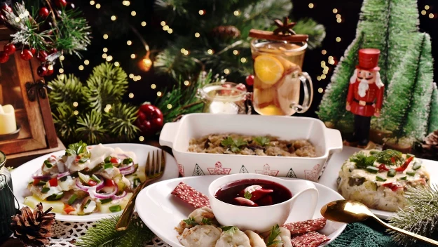 Podczas tradycyjnej wigilii na stole powinno znaleźć się 12 dań