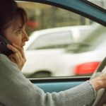 0,16 proc osób może rozmawiać i prowadzić