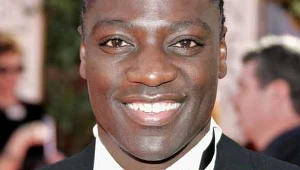Czy Adewale Akinnuoye-Agbaje dostanie drugą szansę? - fot. Kevin Winter