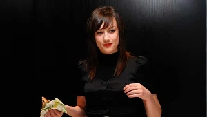Monika Fronczek w serialu "BrzydUla"