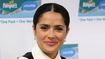 Zobacz, jak gwiazdy prezentują w białych bluzkach - Salma Hayek