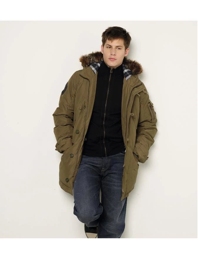 Zimowy styl Levi’s to powrót do mroźnych klimatów Alaski! Zimowy styl Levi’s to powrót do mroźnych klimatów Alaski!