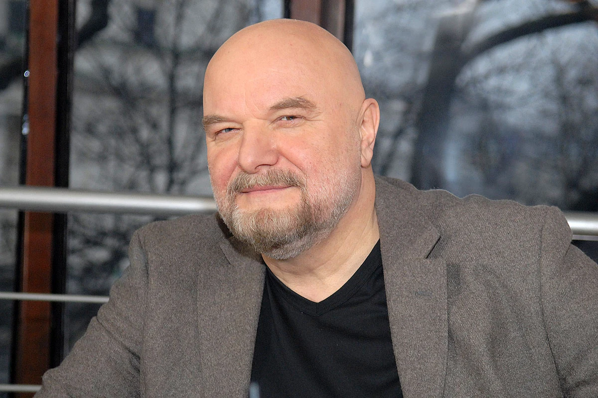 Cały Andrzej Mleczko jest w jego rysunkach Cały Andrzej Mleczko jest w jego rysunkach