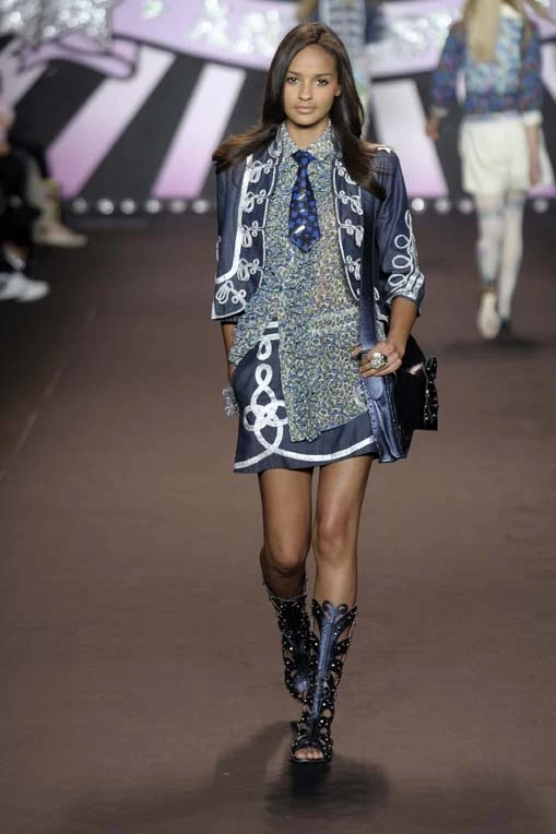 Anna Sui Anna Sui