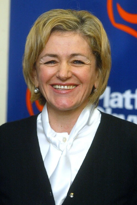 Krystyna Bochenek była senatorem czterech kadencji. W ostatniej pełniła funkcję wicemarszałka Senatu.