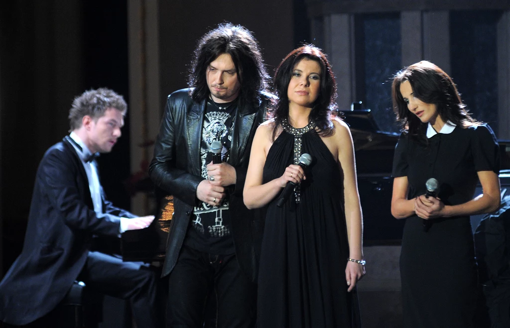 Od lewej: Adam Sztaba, Maciek Silski, Iwona Węgrowska, Justyna Steczkowska Od lewej: Adam Sztaba, Maciek Silski, Iwona Węgrowska, Justyna Steczkowska