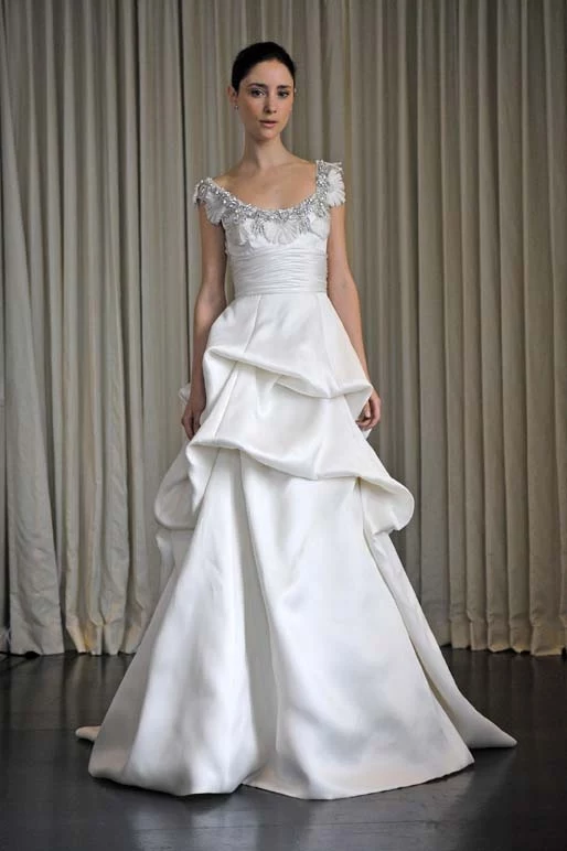 Monique L Huillier