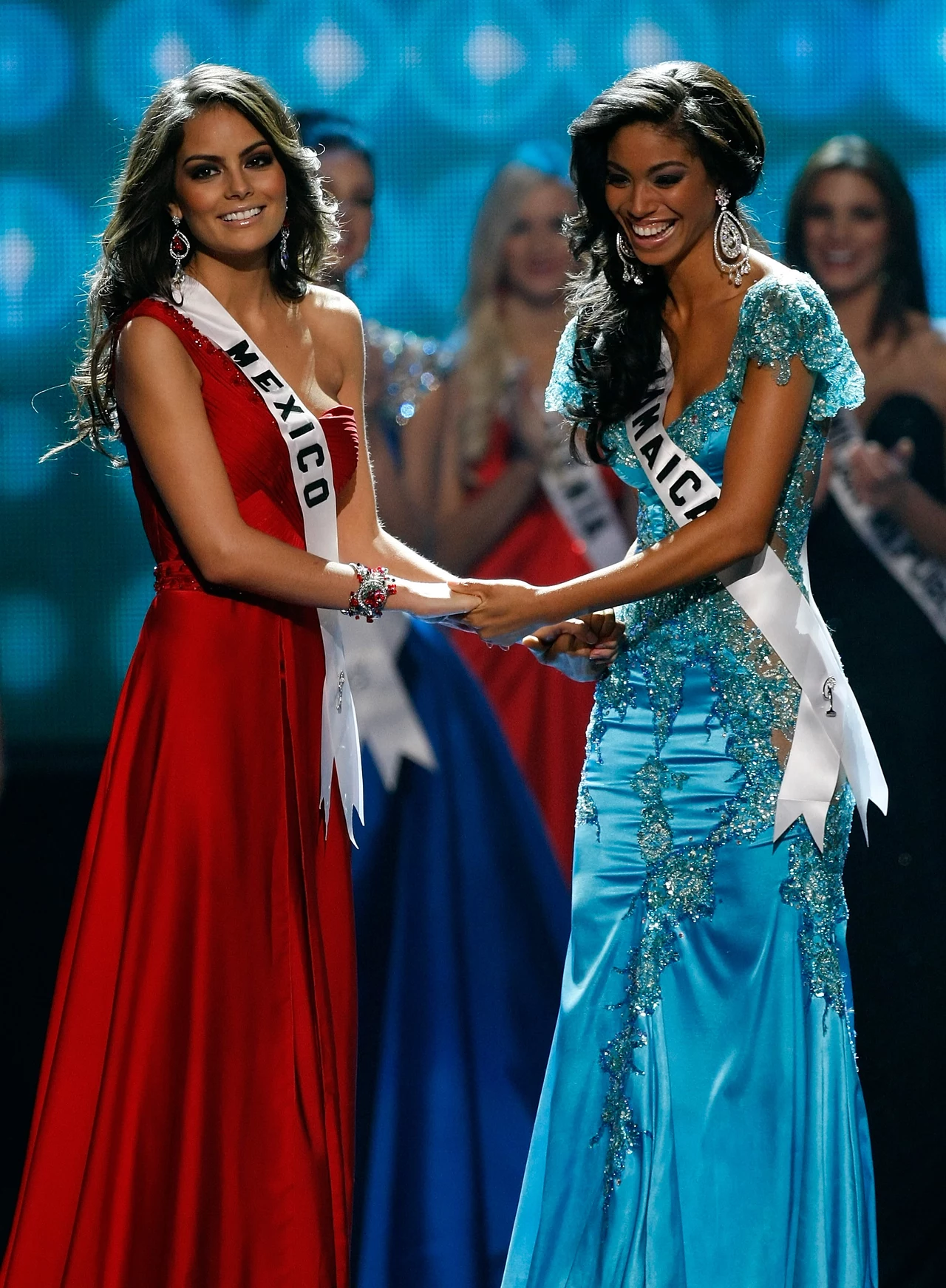 Jimena Navarrete i Yendi Phillipps Jimena Navarrete i Yendi Phillipps