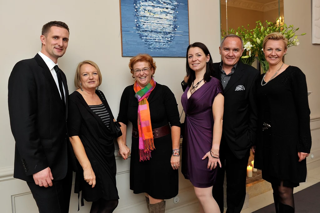 Marcin Gudowicz (Wydawnictwo Bauer), Maria Majdrowicz (L'Oreal Polska), Małgorzata Mejer (Procter & Gamble), Dorota Sekulska (COTY Polska), Maciej A. Brzozowski (Grupa Bauer Media), Ewa Kozłowska (Wydawnictwo Bauer) Marcin Gudowicz (Wydawnictwo Bauer), Maria Majdrowicz (L'Oreal Polska), Małgorzata Mejer (Procter & Gamble), Dorota Sekulska (COTY Polska), Maciej A. Brzozowski (Grupa Bauer Media), Ewa Kozłowska (Wydawnictwo Bauer)